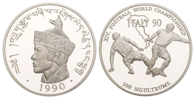 Бутан 300 нгултрумов 1990 Чемпионат Мира по футболу 1990 KM 61 серебро PROOF 1083-2-63