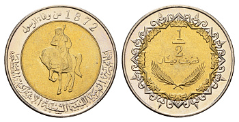 Ливия 1/2 динара 2004 AH 1372, год-тип KM 27 биметалл UNC M72-06