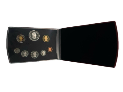 Канада набор из 8 монет (1, 5, 10, 25 и 50 центов; 1 и 2 доллара) 2005 40 лет флагу Канады, в оригинальной упаковке, с сертификатом подлинности KM 490, 491, 492, 493, 494, 495, 496 и 549a PROOF 7-3-1-15