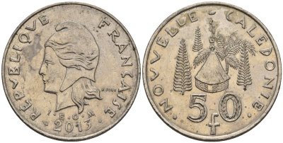 Французская Новая Каледония 50 франков 2013 хижина среди сосен и пальм, (IEOM) KM 13a, Schoen 15a, Lec 128i медно-никель 4111-1044