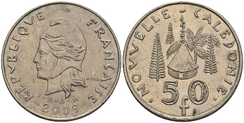 Французская Новая Каледония 50 франков 2009 хижина среди сосен и пальм, (IEOM) KM 13a, Schoen 15a, Lec 128i медно-никель 4111-824