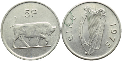 ИРЛАНДИЯ 5 ПЕНСОВ 1975 БЫК KM 22 медно-никель 4395-341