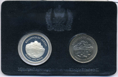 Джерси набор из 2 монет по 25 пенсов 1977 25 лет правления Елизаветы II, в буклете KM 44, 44а серебро, медно-никель PROOF, UNC 3-6-3-26