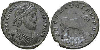 Римская Империя майорина 361-363 Юлиан II Отступник, D N FL CL IVLIANVS P F AVG, бюст императора/SECVRITAS REI PVB, бык, над ним две звезды, Фессалоника, about extremely fine (ex Mieke Zilverberg 2007) RIC 225 биллон 10-020-79