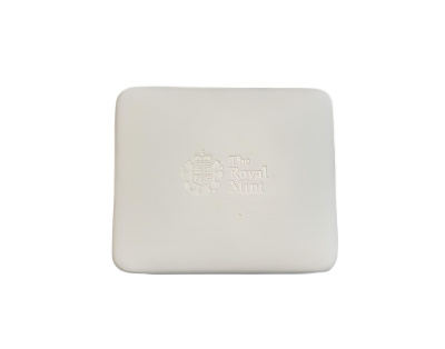 Великобритания 5 фунтов 2011 Елизавета II (1952-2022), королевская свадьба принца Уильяма и Кэтрин (Кейт) Миддлтон, в оригинальной коробке KM 1203b, Spink L22 позолота, серебро PROOF 8-2-04-17