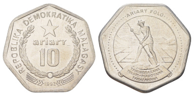 Мадагаскар 10 ариари 1992 KM 18 сталь плакированная никелем UNC 4624-553