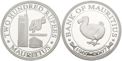 Маврикий 200 рупий 2007 40 лет Центральному банку Маврикия, птица додо, в оригинальной коробке, с сертификатом KM NEW серебро  PROOF  3-4-7-33