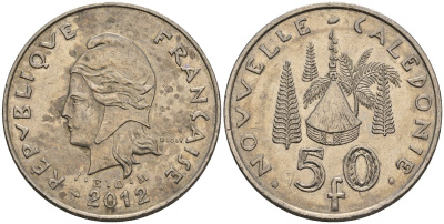 Французская Новая Каледония 50 франков 2012 хижина среди сосен и пальм, (IEOM) KM 13a, Schoen 15a, Lec 128i медно-никель 4111-1011