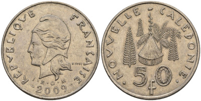 Французская Новая Каледония 50 франков 2009 хижина среди сосен и пальм, (IEOM) KM 13a, Schoen 15a, Lec 128i медно-никель 4111-945