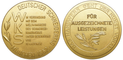 ФРГ медаль 1962 за заслуги, лавровая ветвь, звезда Давида, WKS лига немецких портных, Всемирный конгресс портных из 19 стран в Мюнхене 1962 год, диаметр 70 мм.  желтый металл    4113-813