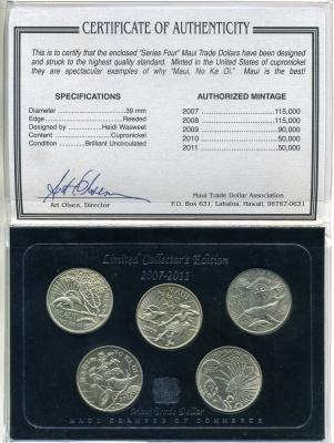 Гавайи, Мауи набор из 5 монет по 1 доллару 2007-2011 MAUI CHAMBER OF COMMERCE, в оригинальном картонном буклете, сертификат медно-никель UNC 5-4-4-1
