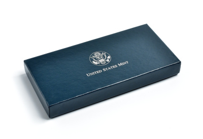 США набор из 3 монет по 1 доллару 1994 серия Ветераны, оригинальная коробка, сертификат KM 250, 251, 252 серебро PROOF 4-5-2-16