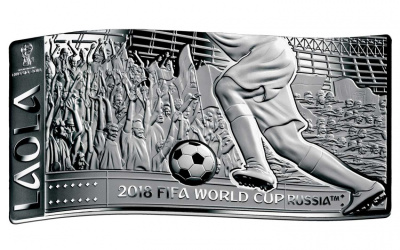 СОЛОМОНОВЫ ОСТРОВА 10 ДОЛЛАРОВ 2018 ЧЕМПИОНАТ МИРА ПО ФУТБОЛУ В РОССИИ, LAOLA, изогнутая монета, тираж 2018 экземпляров, сертификат KM NEW серебро UNC 00-00